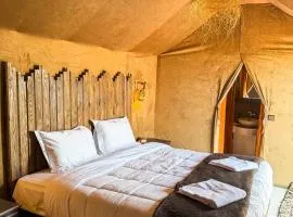 Authentic Luxury Camp