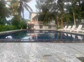 DIS Herbal Villa