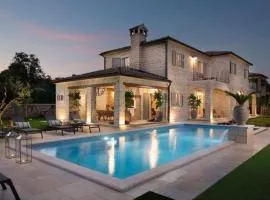 Beautiful Villa Elena with pool in Kanfanar