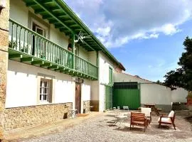 Casona a 1km de la playa de Gerra