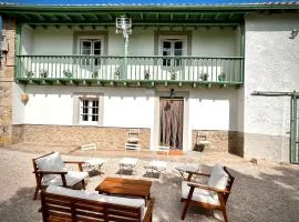 Casona a 1km de la playa de Gerra