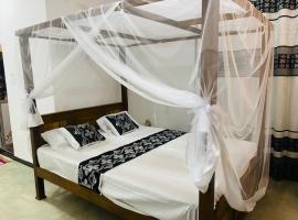 Sparrow Villa, hotel in Talpe