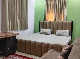 Gokul Niwas Udaipur Home Stay