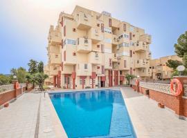 Amazing Apartment In Sant Pere De Ribes, hotel em Sant Pere de Ribes