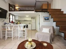 Efi Cozy Loft with Courtyard in Central Ermoupoli