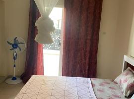 Keur Massar Tolou Laye WADE, sme&scaron;taj sa kuhinjom u gradu Niadyorane