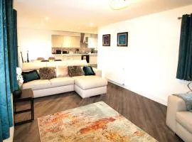 2 Bed Bungalow - Parking - New Build - High End Furnishings - Wheel Chair Accessible - Large Enclosed Garden - Dog Friendly
