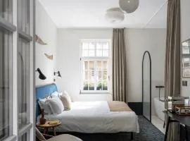 Pavilion Boutique Hotel