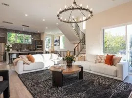 Luxury Houston Home, Spacious & Walkable Location