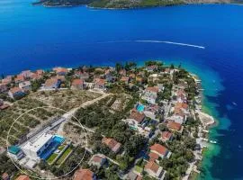 Villa Paloma Blanca 4-bedroom villa with sea views