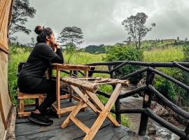 Dunali Mountains Galaha – hotel w mieście Galaha Town