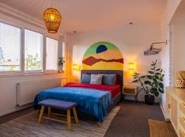 Sunny & Bright Central