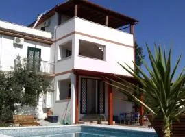 Country House with Pool in Nerola