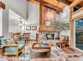 Tahoe Condo Near Skylandia Beach