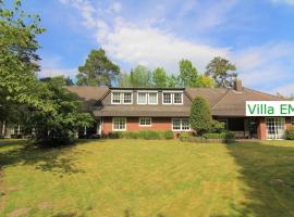 Villa Ferienhaus EMG für Familien und Gruppen in Celle Hannover, Hotel in Celle