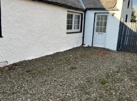 Gogarstone Cottage