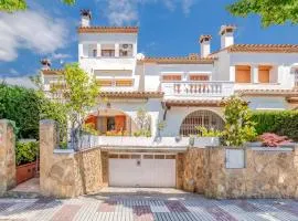 Nice Home In Platja Daro With Wifi