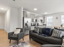 Cozy 10BR 10BA combined Apartment Near Downtown Cincinnati