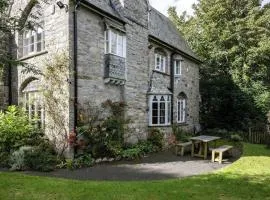 Large Grade II Listed House & Garden nr Beaches