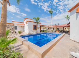 GoBaja Villas 2 bedroom, hotel a La Paz