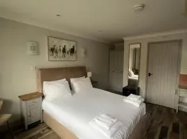 Maple, Country Chalet in Pegsdon