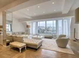 Palais Privé Luxe Vue Tour Eiffel Confort Exclusif
