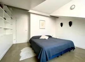 Sant Ambrogio Courtyard Room in shared flat