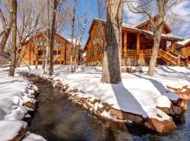 KBM Resorts Timber Wolf Lodge Walk to Canyons Cabriolet Fireplace BBQ Aspens Creek Parking TWL-12c