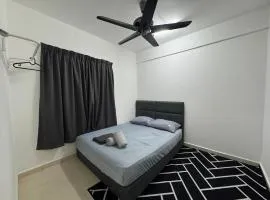 Homestay Tasik Biru Kundang