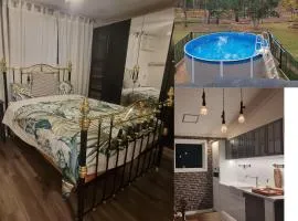 Currawong Cabin