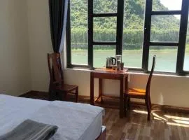 Duong Riverside Homestay
