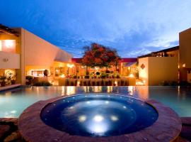 Hotel Los Patios, hotell i Cabo San Lucas