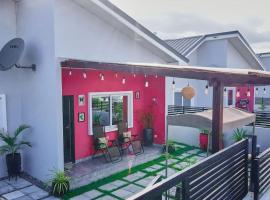iFORA Homes # 179 - 3 Bedroom modern and peaceful getaway at Bijou Homes, hotel v destinaci Oyibi