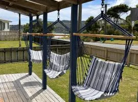 Relaxing Raglan & the Boat House