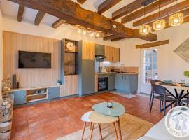 Charmant gîte près d'Angers avec extérieur privé - FR-1-622-93, hotel i Andard