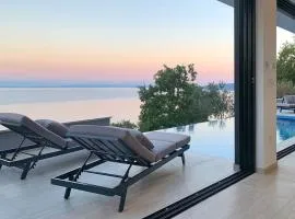 Sky Pool VILLA MEDVEJA
