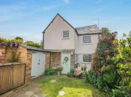 Uk44006 - Secret Cottage