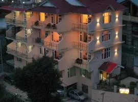!!! Hotel The Nirvana Hills By Hotel Manu !!! A Luxury Stay With Mountain View!!!Couple Friendly!!! Balcony Rooms!!!Open Terrace With 360 View!!!