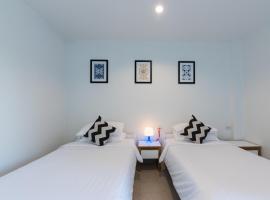 Maikhao Hotel, Phuket, hotelli kohteessa Mai Khao Beach
