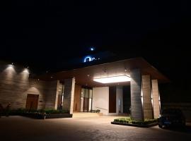Club Charholi, hotel v destinaci Lohogaon