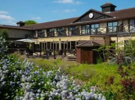 Hampshire Court Hotel & Spa、ベージングストークにあるRAF Odiham - ODHの周辺ホテル