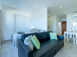 797 HOLIDAY RENTALS - Renovado apartamento con hermosas vistas