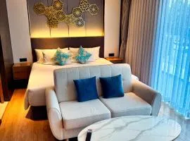 New stylish studio in La Vita 5
