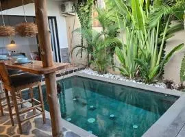 Villa crush of heart with swimming pool