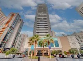 Royal Regency Suites Marina、ドバイのビーチ周辺のバケーションレンタル