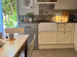 La casa nel castello e il giardino segreto