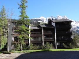 Apartment Am D&uuml;rrbach 5-512 by Interhome, hotel con alberca en Engelberg