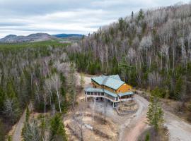 Auberge Carcajou, хотелски комплекс в Saint-David-de-Falardeau
