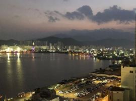 luxury sunihouse2, hotel in Sokcho