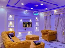 Luxurious Home - The Paletinos